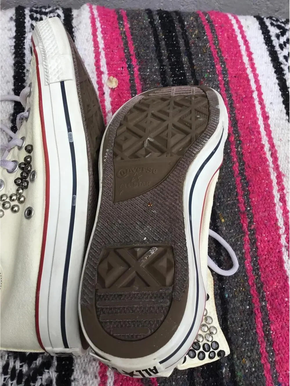 Converse Chuck Taylor Studded High Top Sneakers Cream Canvas Women’s 9 / Men’s 7 - Picture 2 of 8